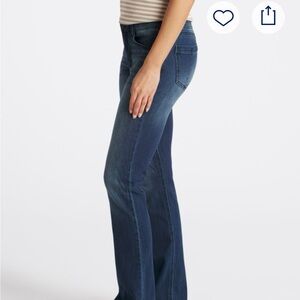 Stylish Indigo Boot Cut Women's Jeans